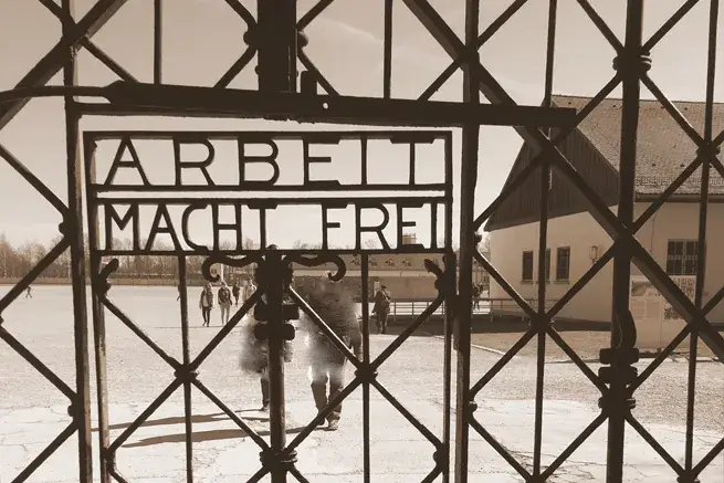 Dachau & o Terceiro Reich em Munique - Passeio Histórico Particular de 4 horas e meia de Carro